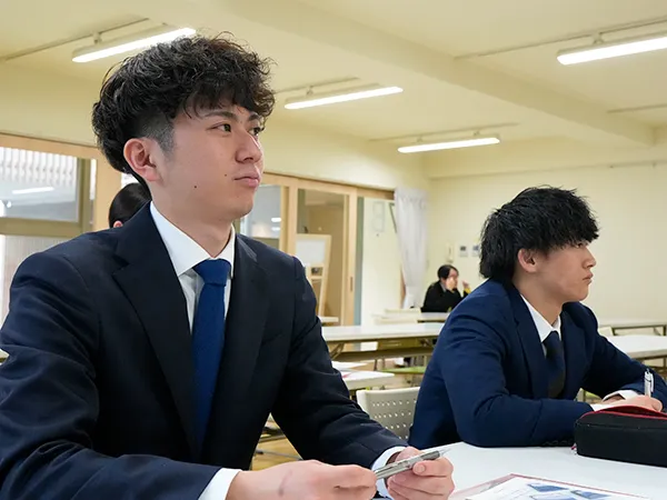 福岡の専門学校「日本デザイナー学院」